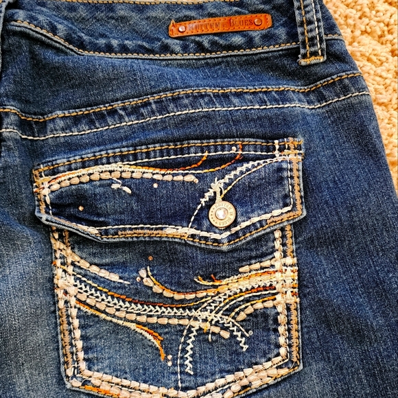 Rhythm in Blues Capri Jeans - Picture 8 of 8